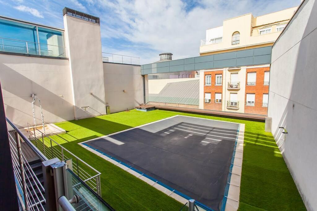 Atocha, Precioso Piscina Y Parking At Lavapies Apartment มาดริด ภายนอก รูปภาพ