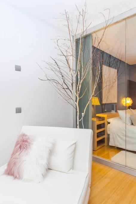 Atocha, Precioso Piscina Y Parking At Lavapies Apartment มาดริด ภายนอก รูปภาพ